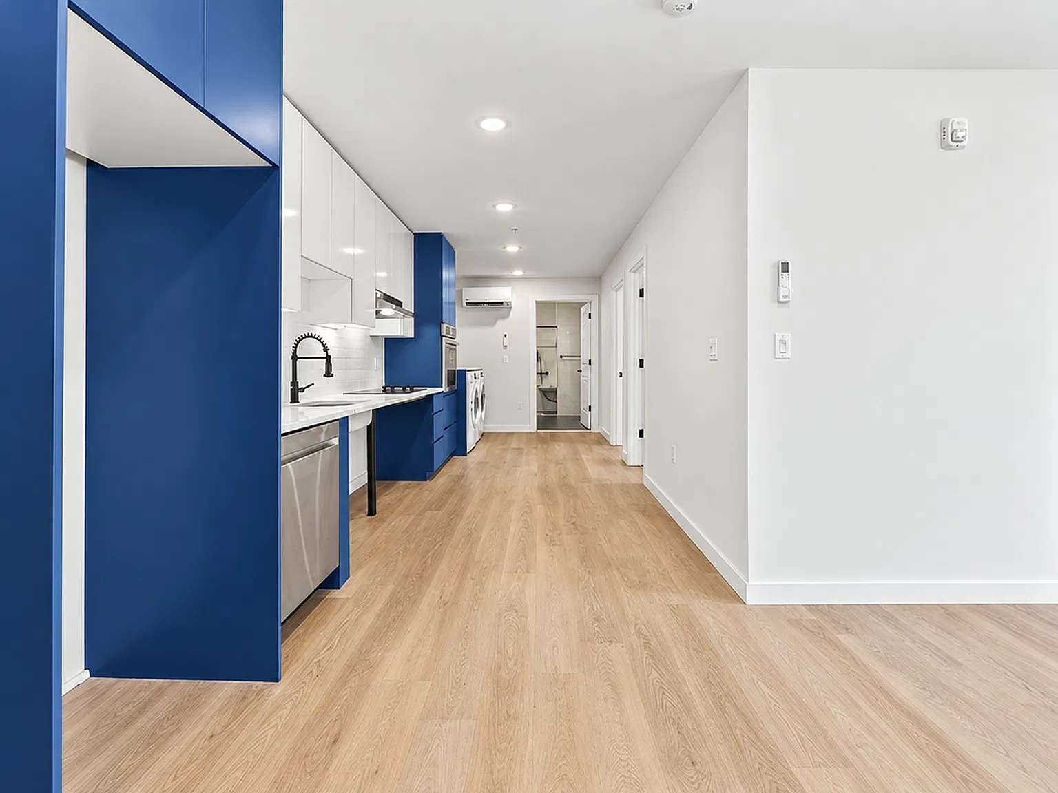 2 bed, 999 sqft, $2,650 — Photo 2