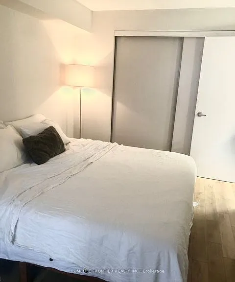 633 Bay St #712 — Photo 7