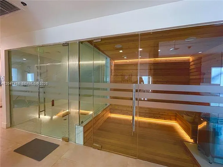 4775 Collins Avenue Cu #2305 — Photo 21