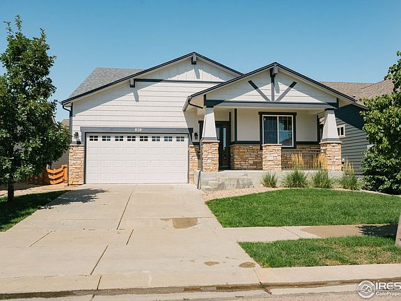 3rd image of 810 Crooked Creek Way