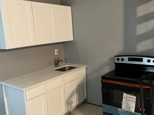 17 Prescott St, Jersey City, NJ 07304