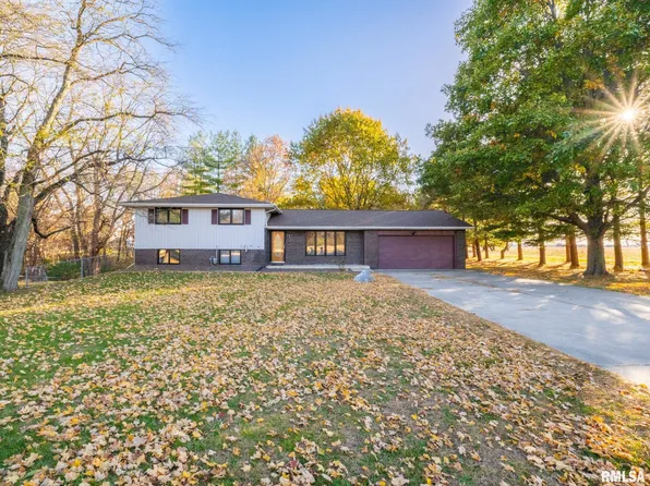 9622 W Lancaster Rd, Peoria, IL 61607
