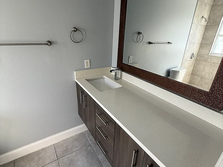 1123 Isadore Dr — Photo 9