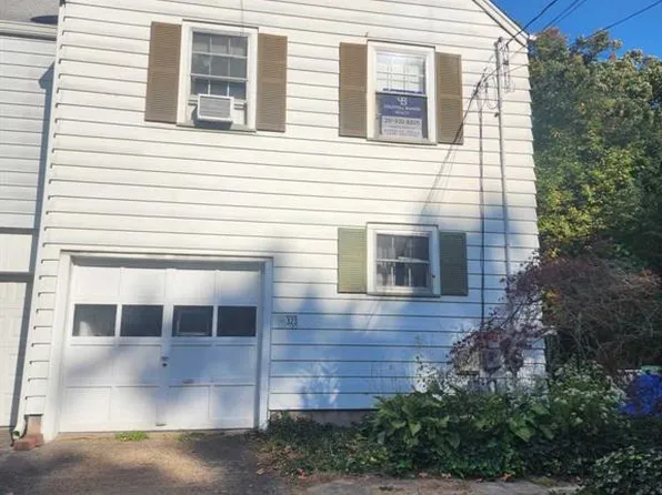 323 Plaza Rd N, Fair Lawn, NJ 07410