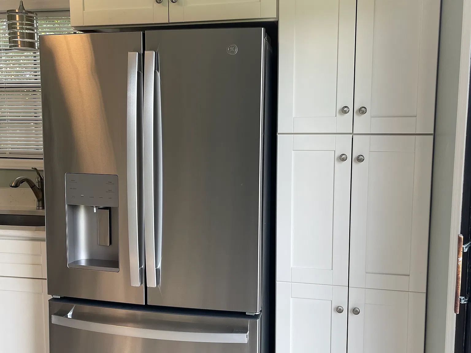 2 bed, 832 sqft, $1,300 — Photo 4