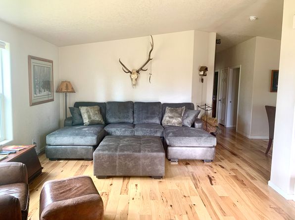 (undisclosed Address)