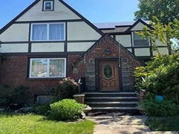 166 Herrick Ave, Teaneck, NJ 07666