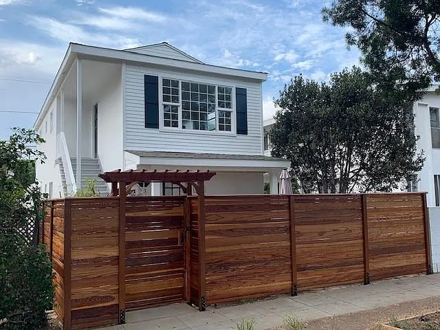 12711 Venice Blvd — Photo 1