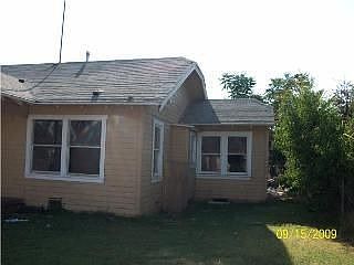 3rd image of 1058 N Sierra Way