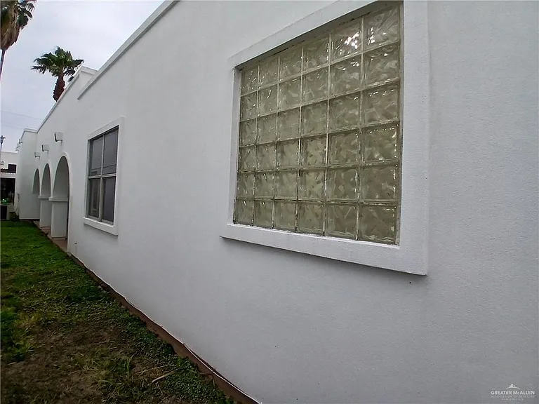 130 San Jacinto St — Photo 19