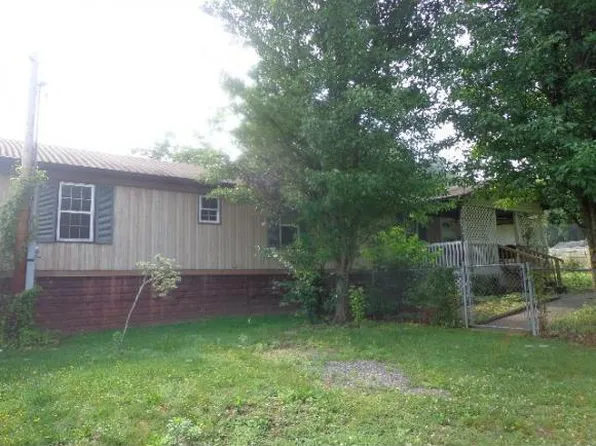 2057 Stout Branch Rd, Mountain City, TN 37683