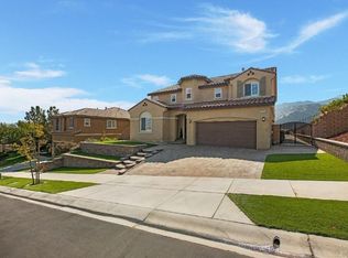 7879 Summer Day Dr, Corona, CA 92883
