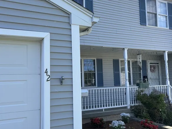 42 Castine St, Worcester, MA 01606