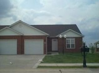 303 Westview Ct, Waterloo, IL 62298