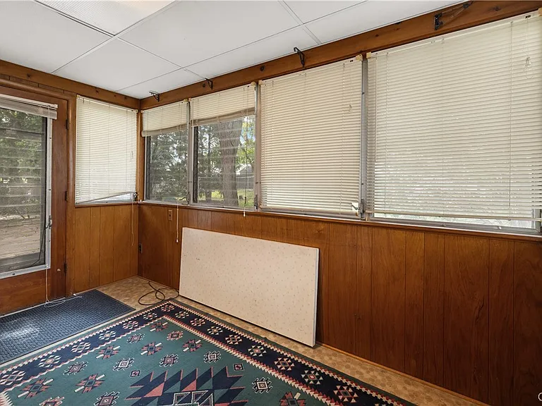 444 Buckingham Ave — Photo 25