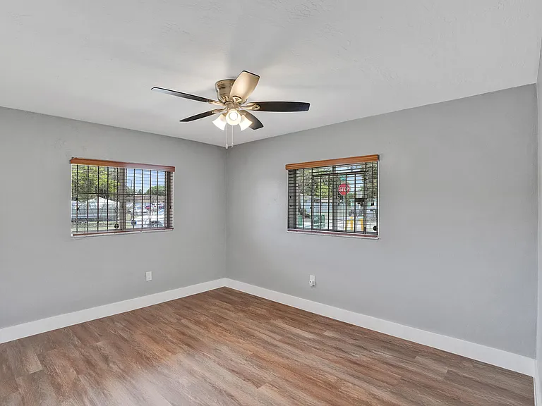 2145 NW 100th St — Photo 21