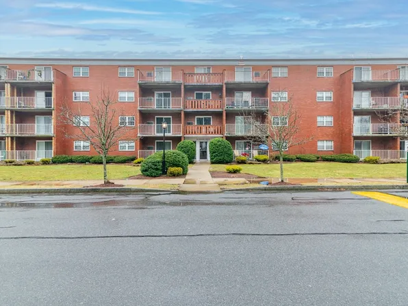 50 Webster St APT 104, Weymouth, MA 02190