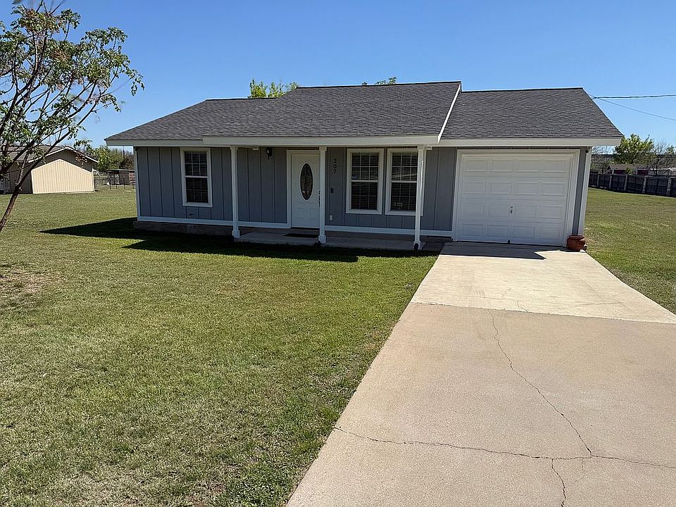 1st image of 207 Rabbit Hollow Ln