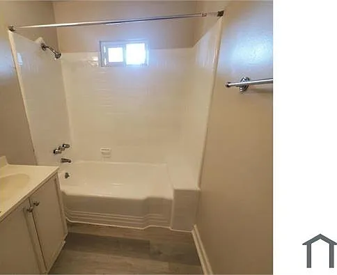 1855 W 87th St #5 — Photo 9