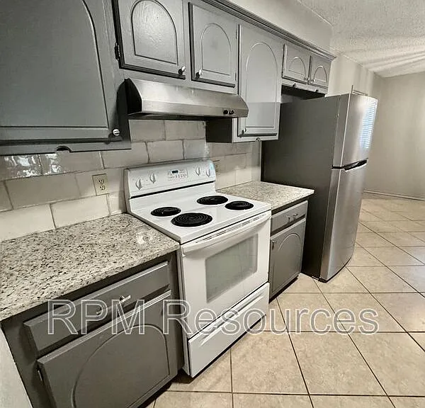 720 Willow Run — Photo 7