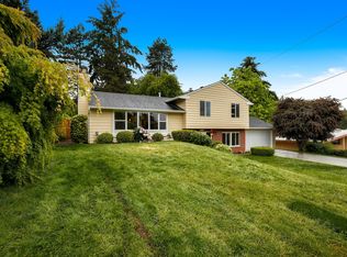 3745 77th Ave SE, Mercer Island, WA 98040