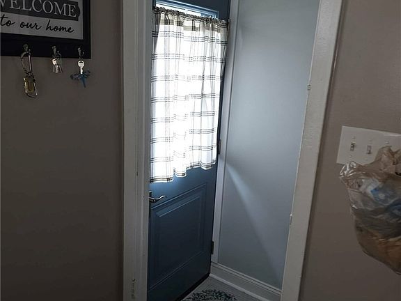4th image of 3605 Birchdale Rd NW