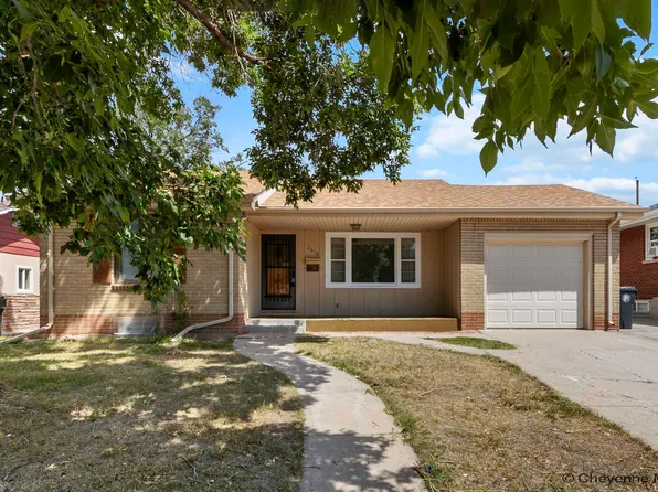2618 E 17th St, Cheyenne, WY 82001