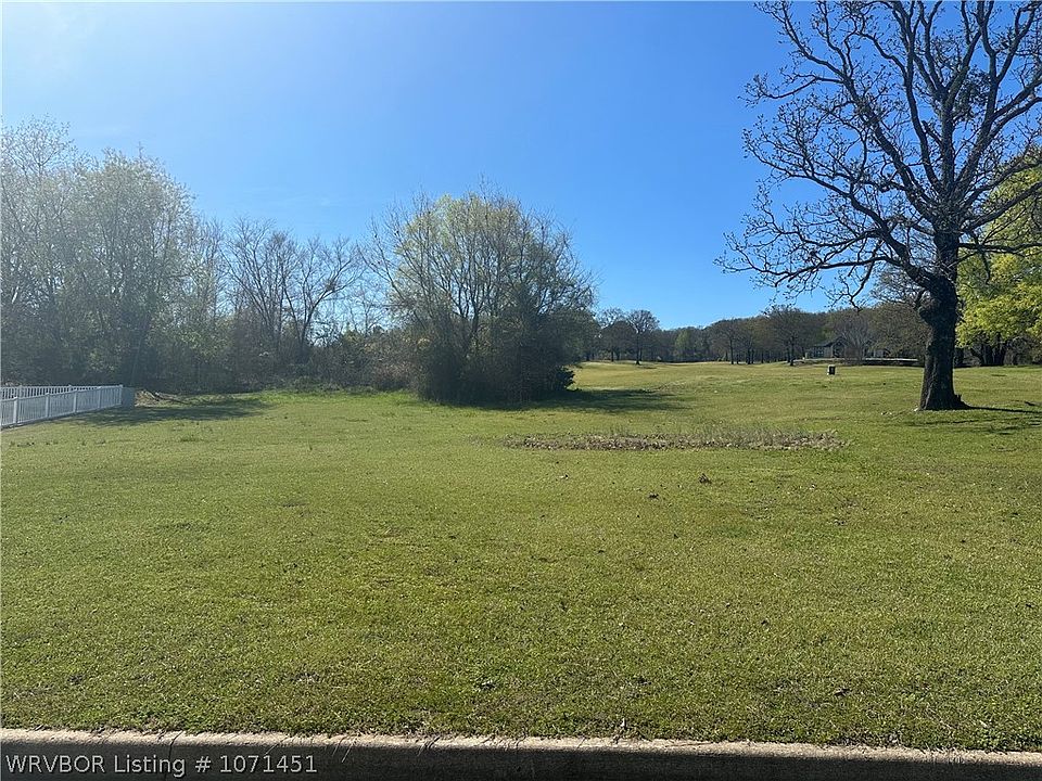 2nd image of Eagle Crest Dr