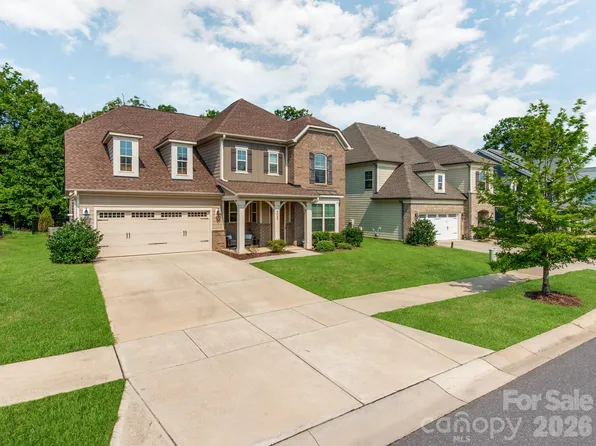 8022 Cornhill Ave, Charlotte, NC 28277
