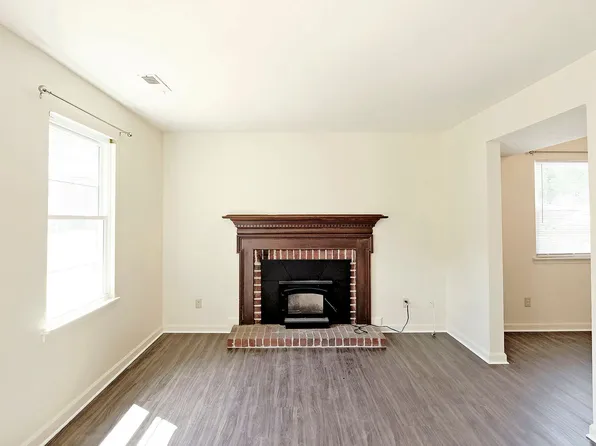 2455 Whitney Ct, Charlottesville, VA 22911