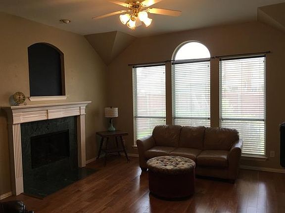 4th image of 2521 Wagonwheel Dr