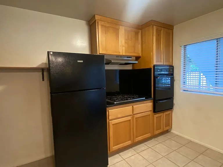 4937 Coronado Ave! Spacious 2 Bed-1 Bath Unit in OB! — Photo 6