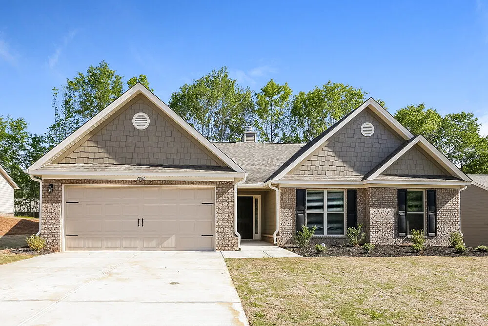 4 bed, 2.5 bath, 2200 sqft, $2,530 — Photo 1