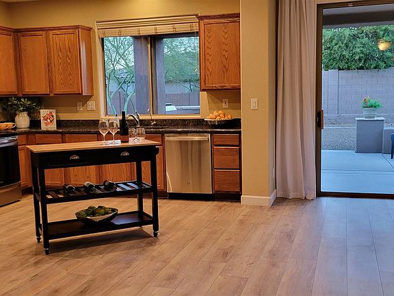 4th image of 41314 N Rolling Green Way