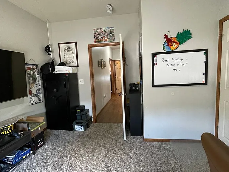 825 Locharno Dr — Photo 12