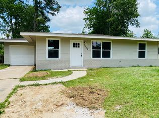 5350 Dewberry Ln, Beaumont, TX 77708