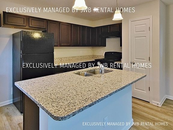3rd image of 8604 Dandy Ave
