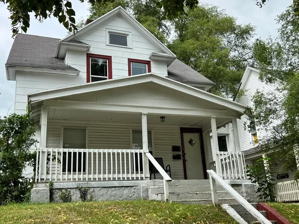 1831 Francis Ave SE, Grand Rapids, MI 49507