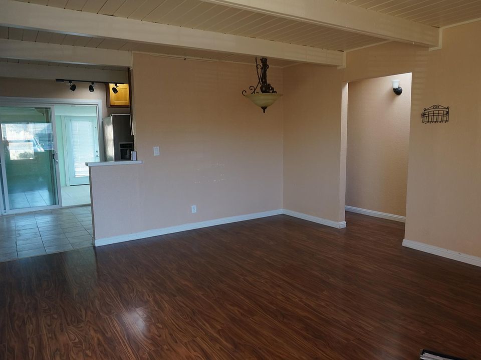 1st image of 310 Monmouth Dr