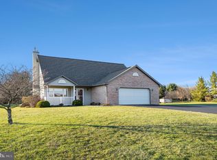 7 Sholly Dr, Hamburg, PA 19526