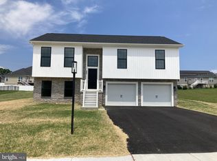 565 Ripple Dr #68, Hanover, PA 17331