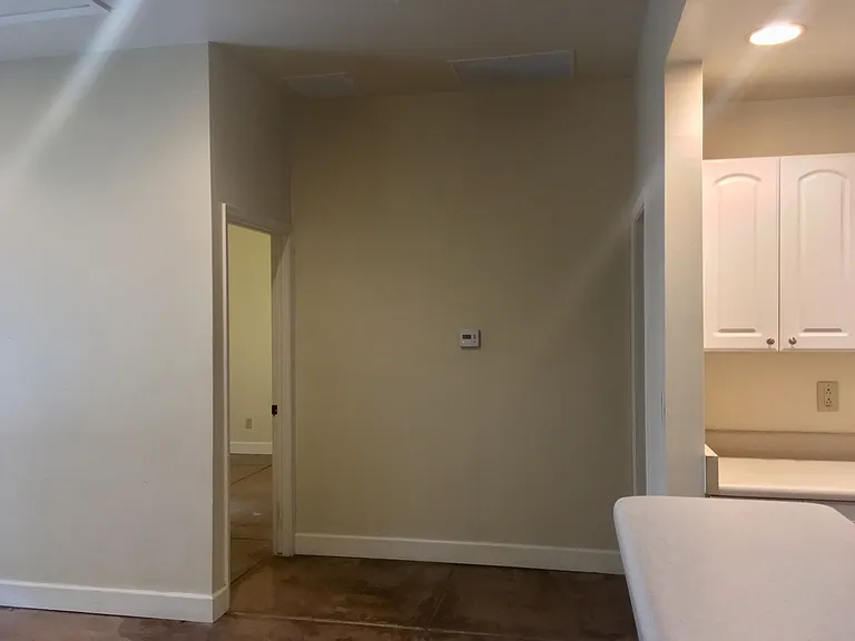 1434 E Elm St #2 — Photo 9