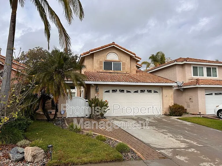 3176 San Helena Dr — Photo 1