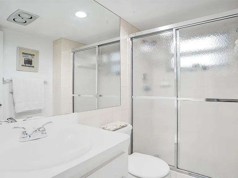 1212 SE 2nd Ct #201 — Photo 25