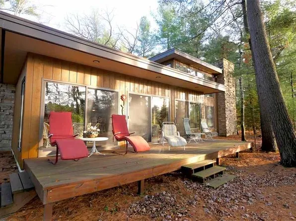 E1234 Pine Tree Point, Waupaca, WI 54981