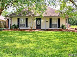 18239 Lake Indigo Dr, Baton Rouge, LA 70817