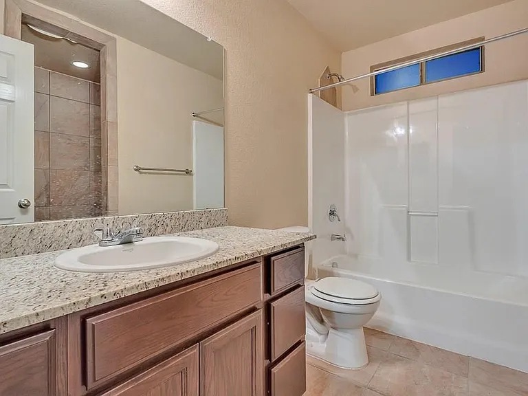 3925 Hueco Valley Dr — Photo 15