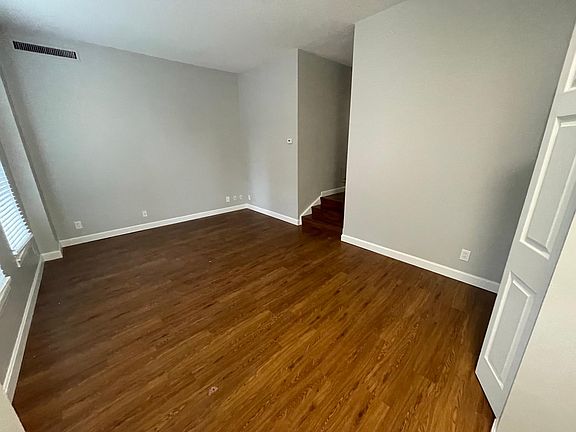 2nd image of 96 Dartmouth St APT 3