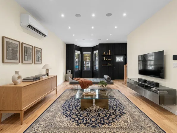 230 Sunnyside Avenue image 1 of 1