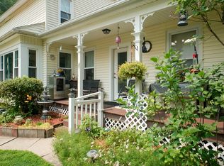 11 Crescent St, Turners Falls, MA 01376